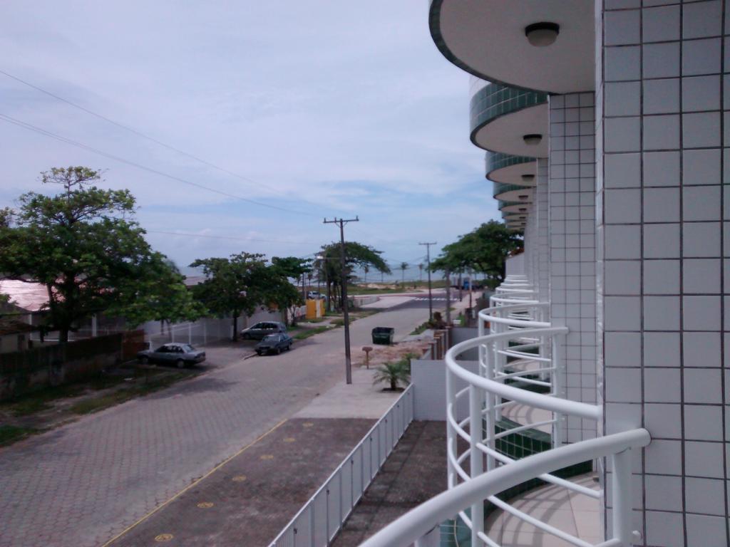 Residencial Studio Living Apartamento Guaratuba Exterior foto
